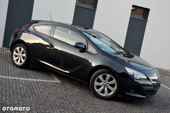 Opel Astra IV GTC 1.4 T Sport S&S - 8