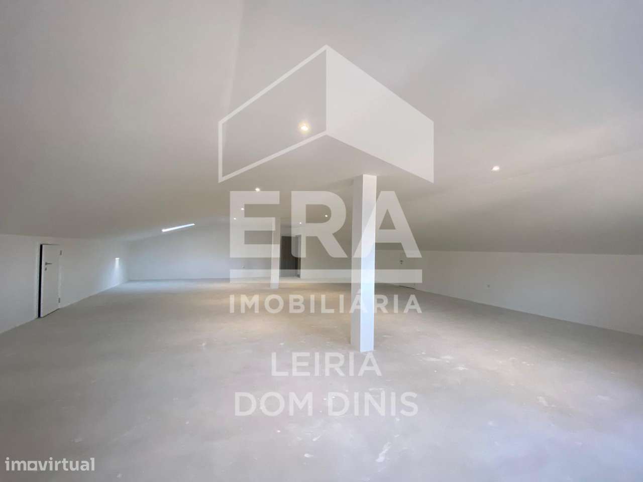 Moradia T3 Nova em Leiria-19