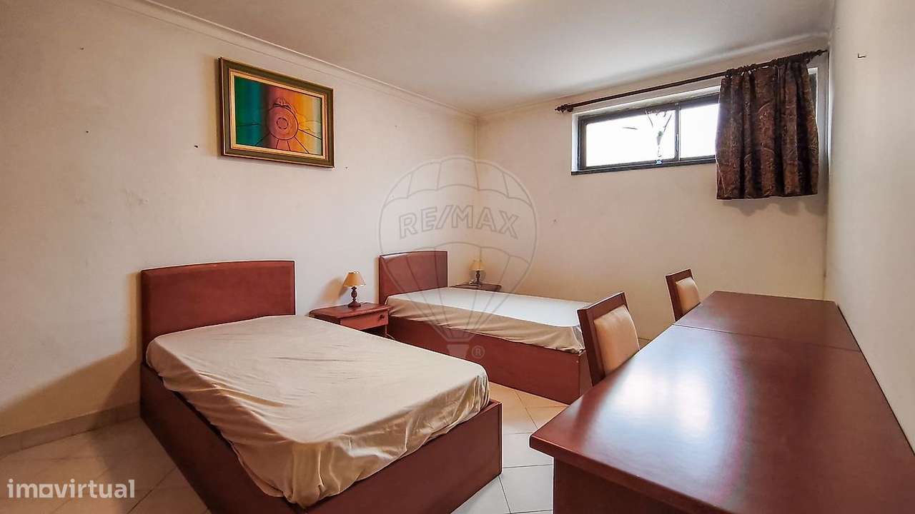 Moradia T6 para venda-15