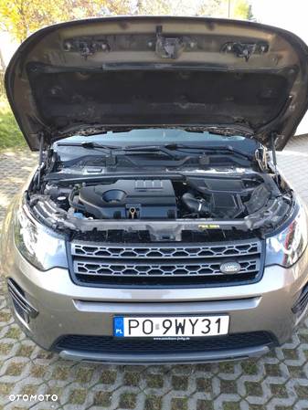 Land Rover Discovery Sport 2.0 TD4 HSE - 16