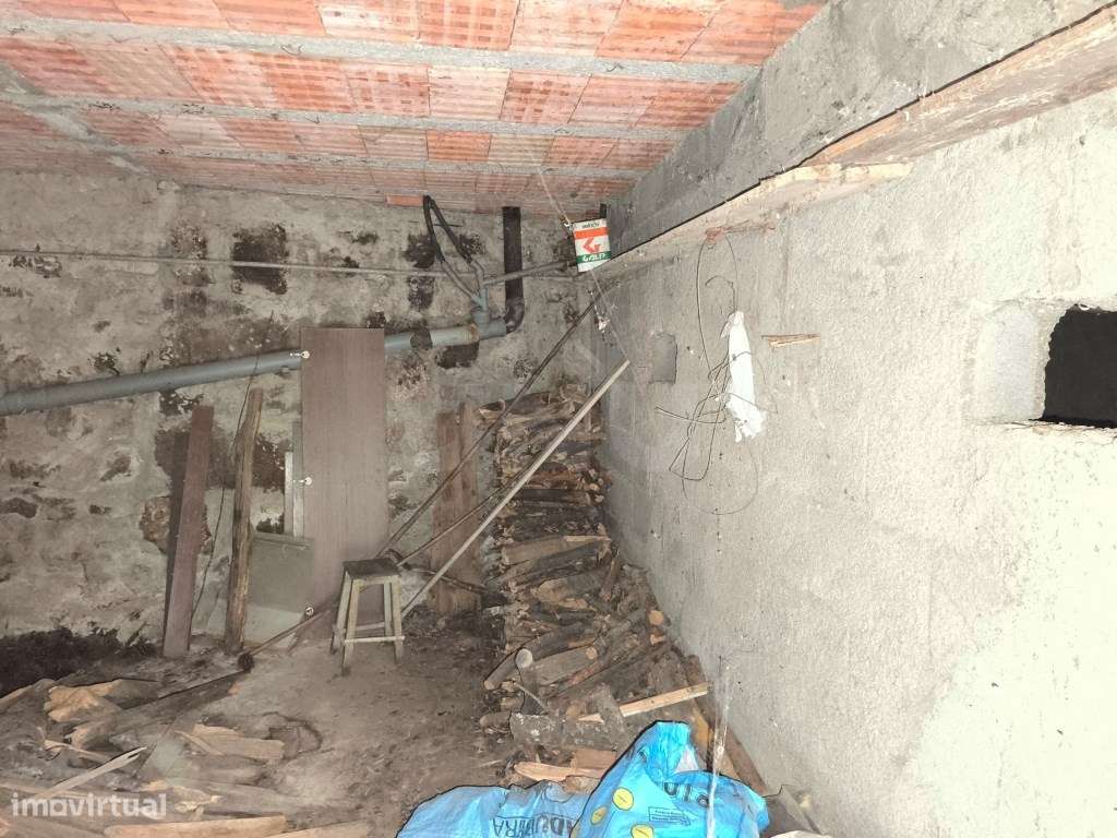 Moradia com vistas para a Serra da Estrela. Fantástica oportunidade!-18