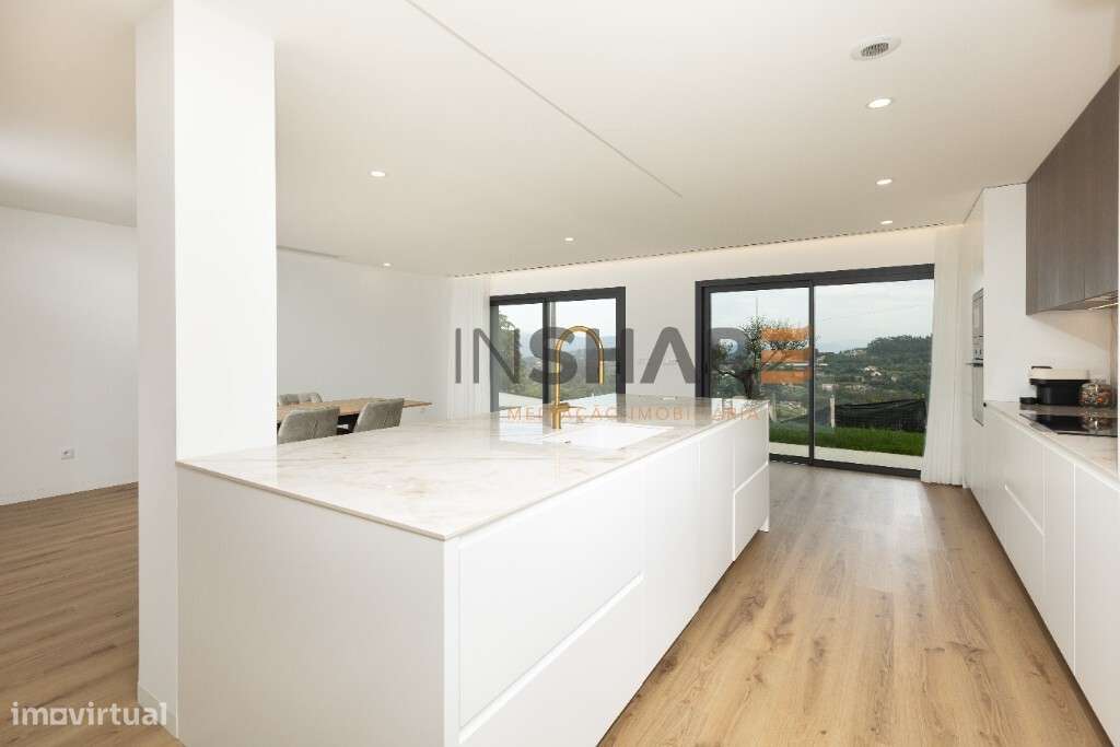 Moradia Individual T4 - Nevogilde - Vila Verde - Braga-19