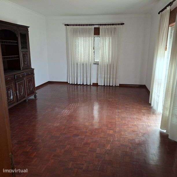 Excelente local habitacional-14