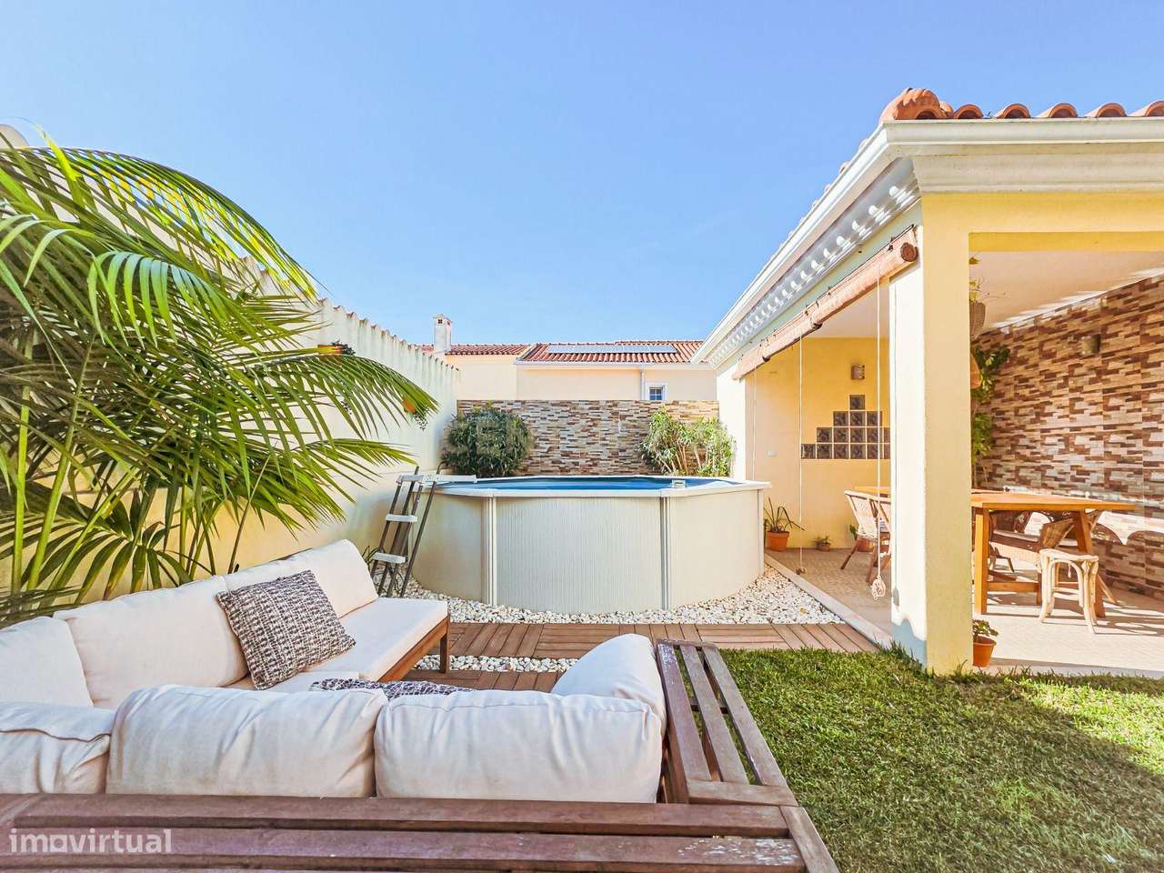 Moradia Geminada com aproveitamento Sotão-23