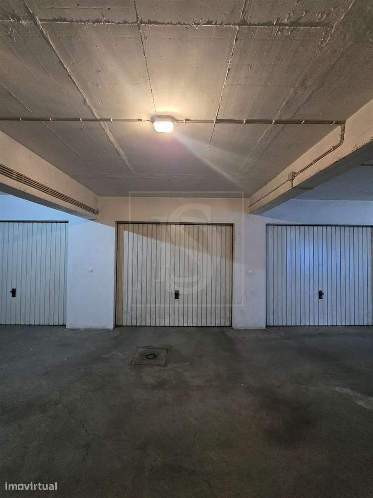 Apartamento T3 com Garagem  em Torres Novas-22