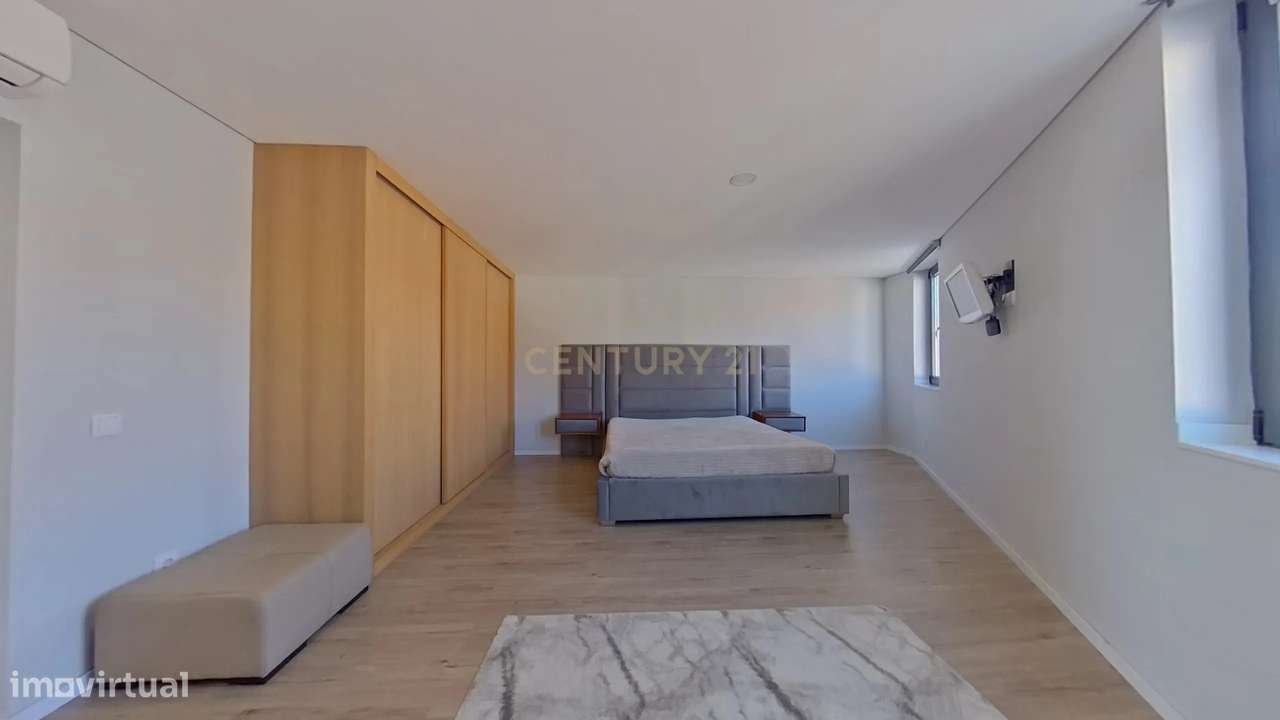 Moradia T3+1 com Amplas Áreas Exteriores | Rio Tinto-29