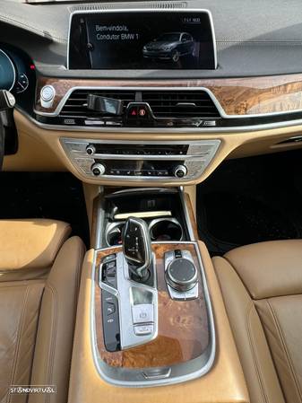 BMW 740 e iPerformance - 17