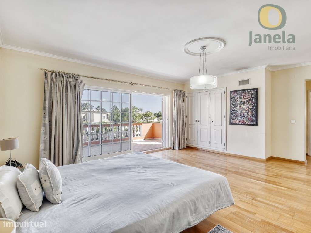 Moradia T3 com Garagem e Piscina no Vila Sol - Grande imagem: 4/28