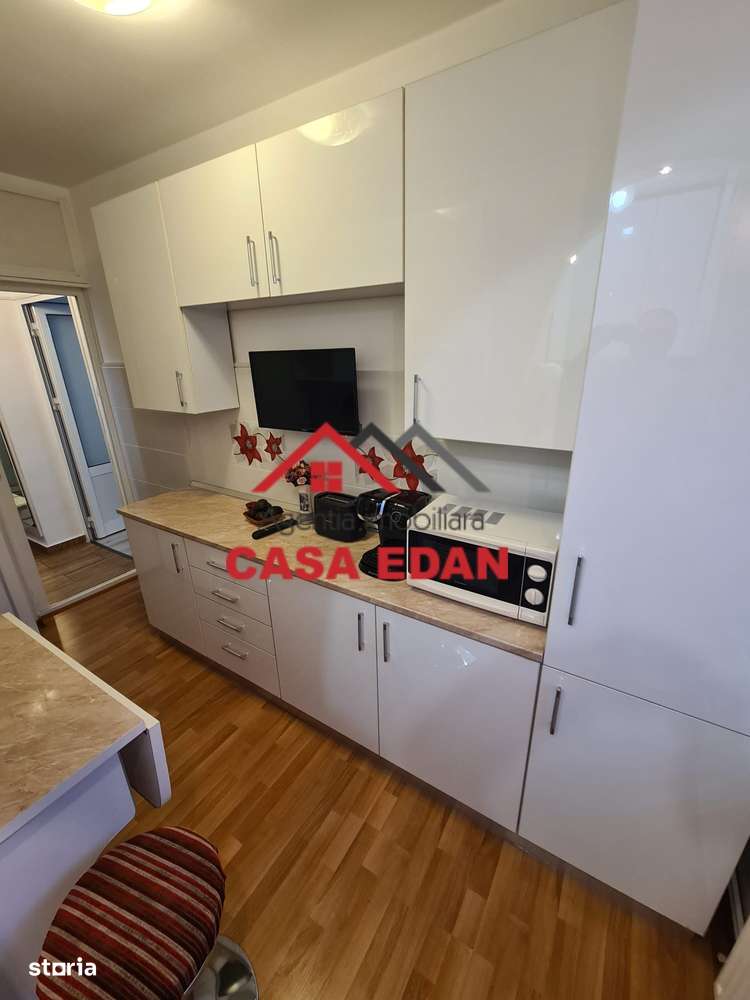 Garsoniera 40 mp in Campina--54.000e-9