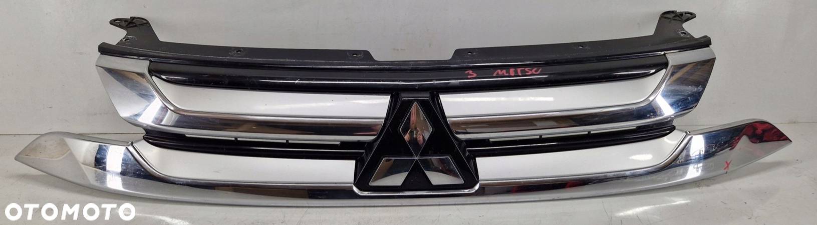Mitsubishi Outlander 3 III lift grill atrapa - 2
