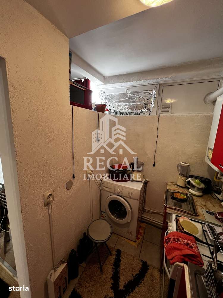 Garsonieră de vânzare în exclusivitate – Vizavi de Sanitas, Bloc G1-4