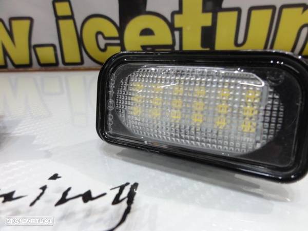 Suporte de lâmpada de matricula com led branco para Mercedes Classe C W203, CLK A209, W209, SL R230, Chrysler Crossfire coupe & Cabrio 03-07 - 9