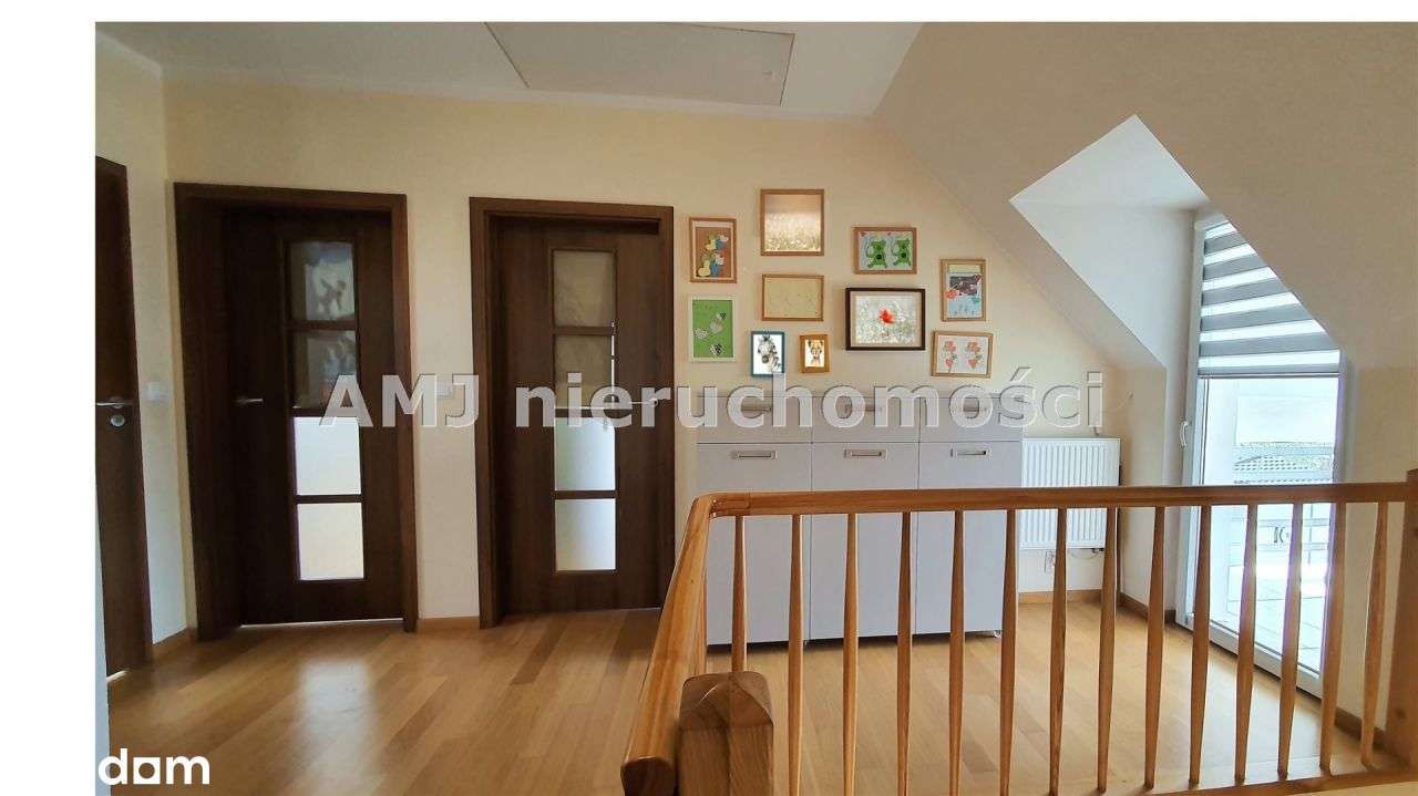 Funkcjonalny, wolnostojący dom w Milejowicach-18