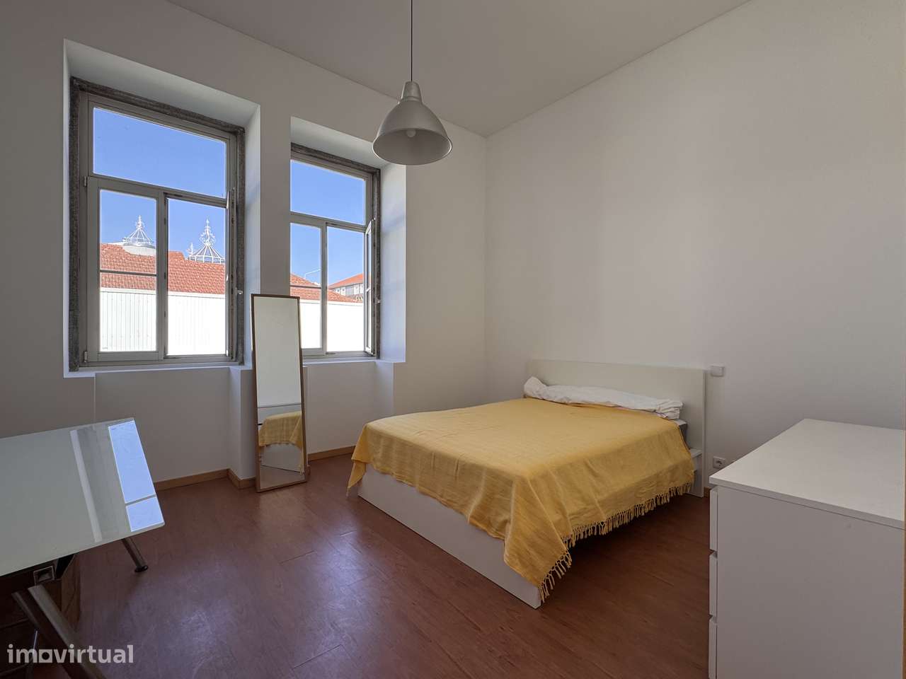 T1 com garagem e cozinha separada em Paranhos - Grande imagem: 5/10