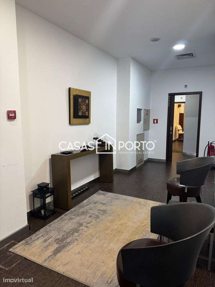 Loja Premium no coração do Porto - Grande imagem: 3/17