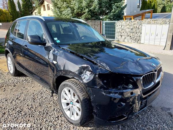 BMW X3 xDrive20d - 13