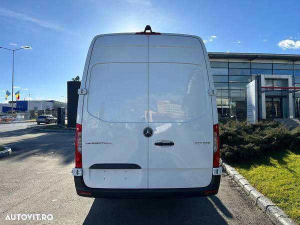 Mercedes-Benz Sprinter Tourer 317 CDI 170CP L3H2 RWD 6MT - 4