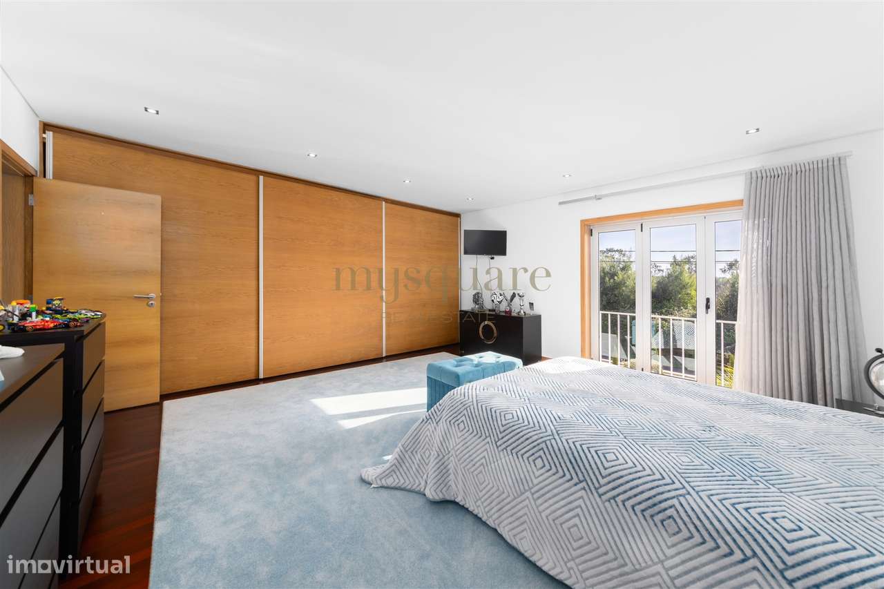 Moradia T4 geminada, com excelentes áreas, a 2 minutos do centro de Sa-15