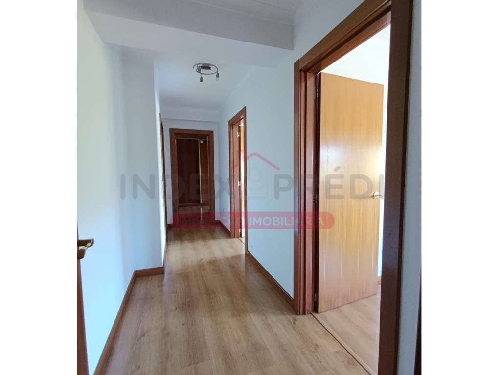 Fantástico Apartamento T3 com 145 m² no Coração de Águeda!-2