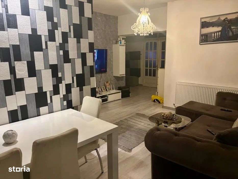 Apartament 3 camere, zona Calea Bucuresti ( Piata Centrala) - Imagine principală: 5/8