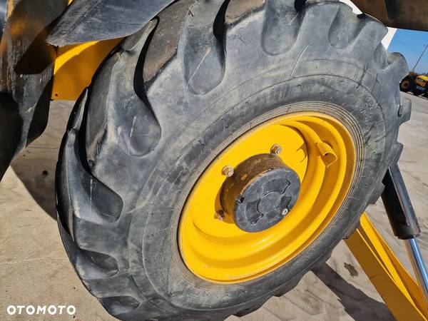 JCB 540-170 - BC21 - 19