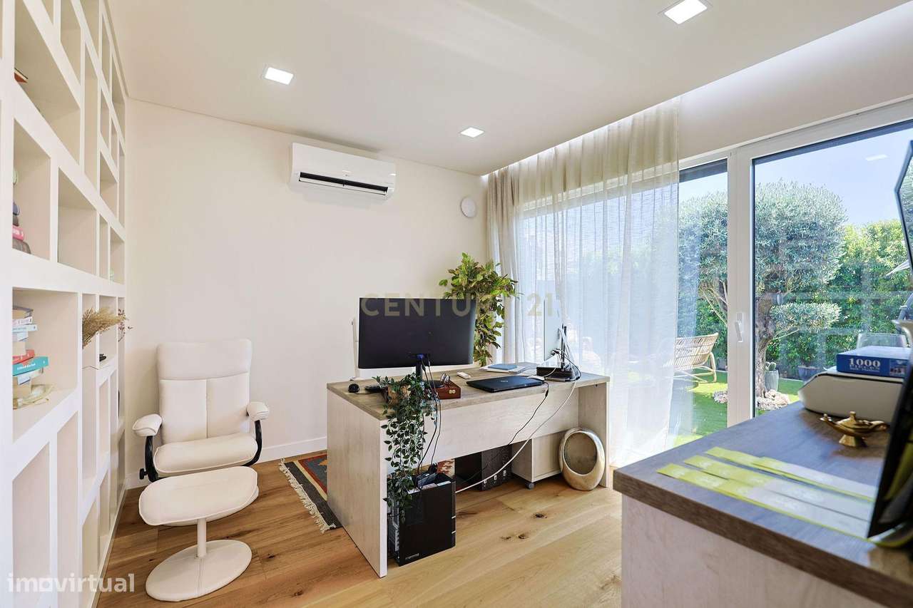 Moradia de Luxo | Duas Master Suites | Piscina de Água Salgada-5