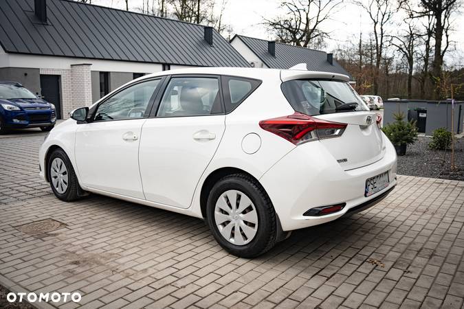 Toyota Auris 1.33 VVT-i Active - 3