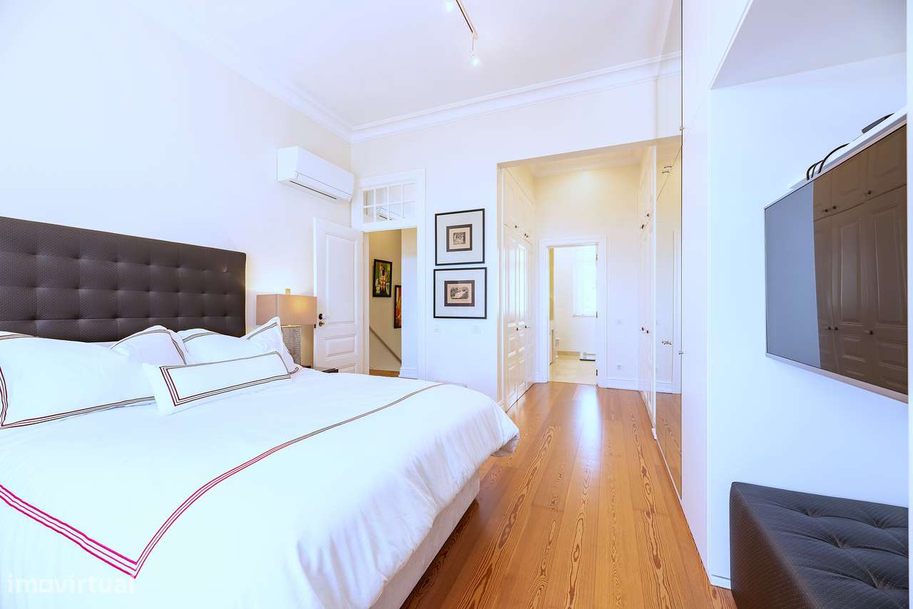 T3 duplex Monte Estoril com vista mar e terraço-43