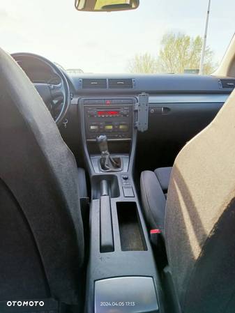 Audi A4 1.9 TDI - 10