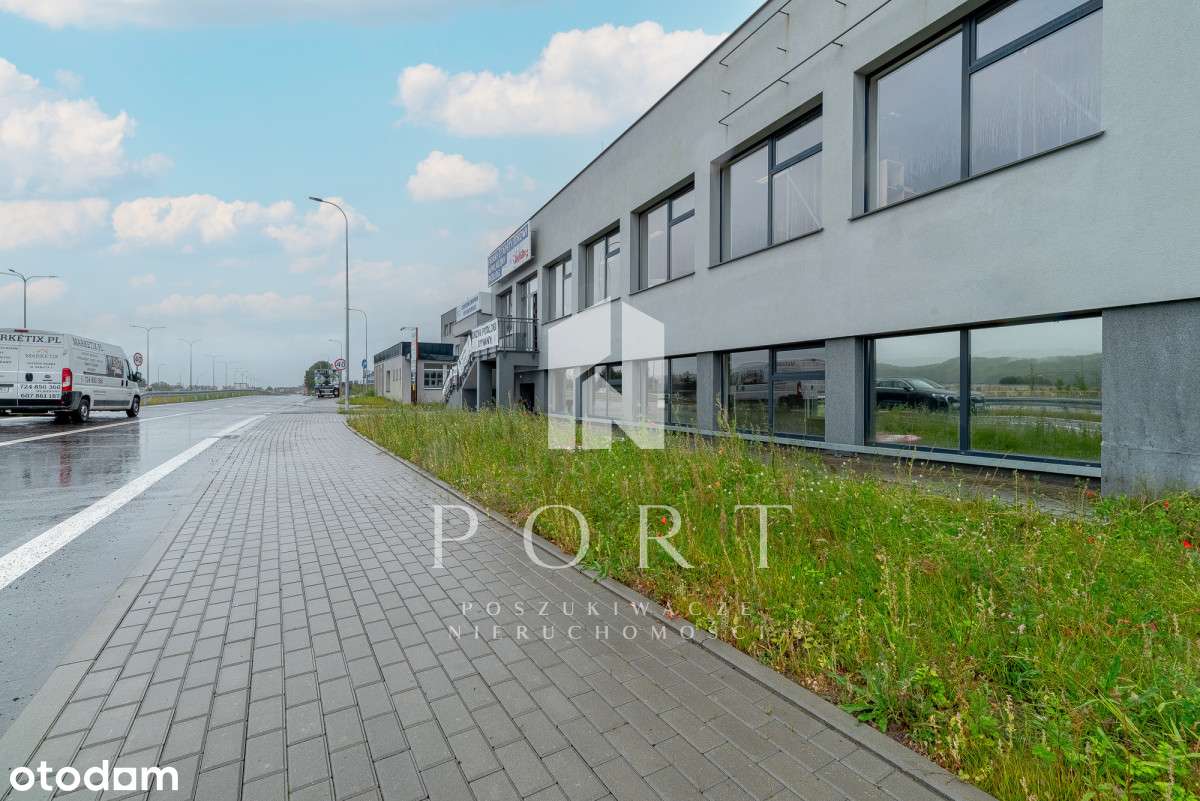 Duży, przestronny lokal- doskonale widoczny! - Pełny obrazek: 2/3