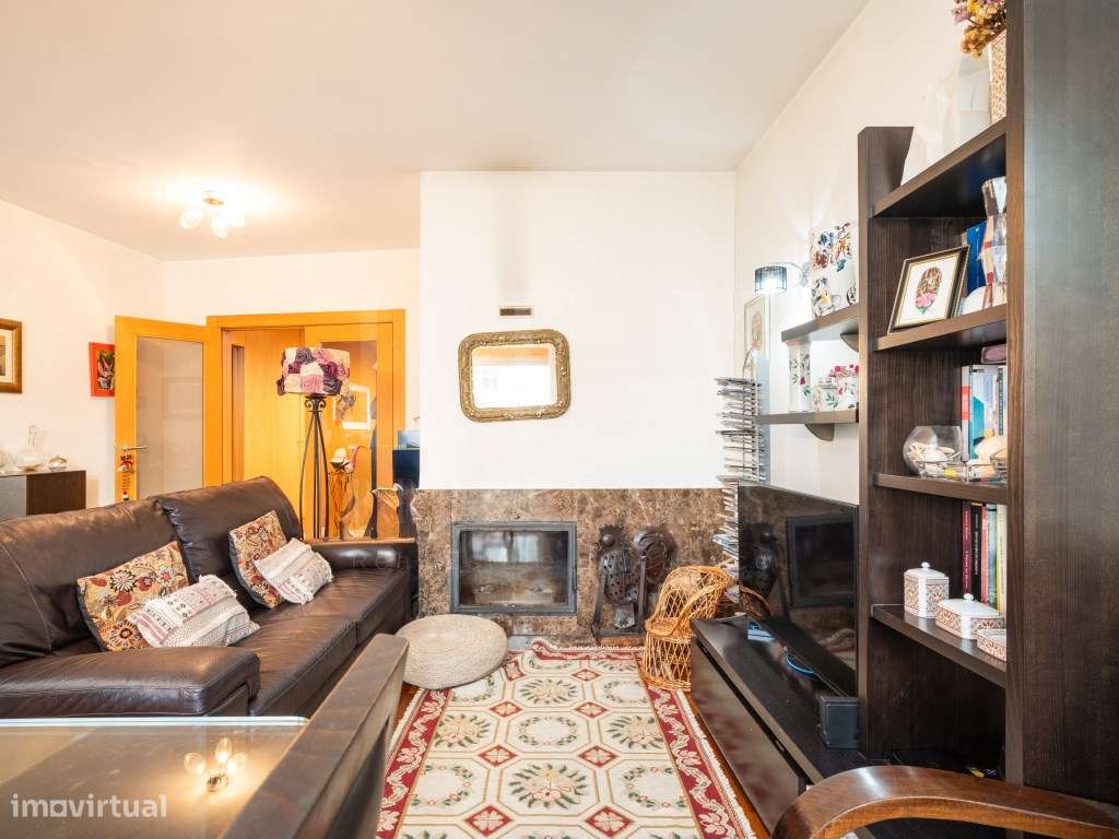 T2 PREMIUM À ROTUNDA DA BOAVISTA-6