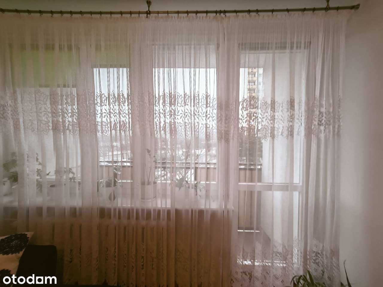 2 pokoje os.Lecha super lokalizacja 1 piętro-4