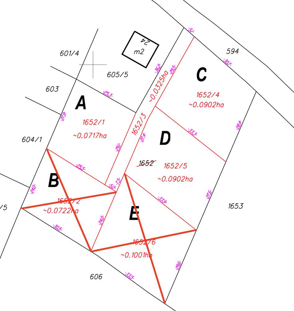 Budowlana działka w spokojnej wsi – 717 m²-0