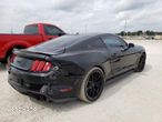 Ford Mustang 5.0 V8 GT - 4