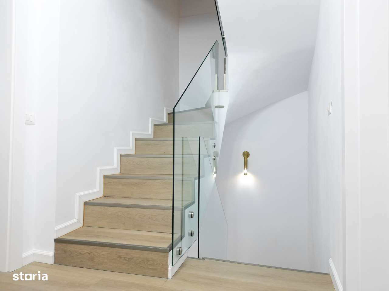 Direct proprietar-Chiajna-Ilfov-Curte  150 MP-10