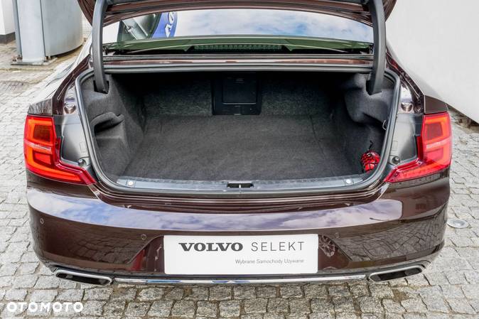 Volvo S90 - 35