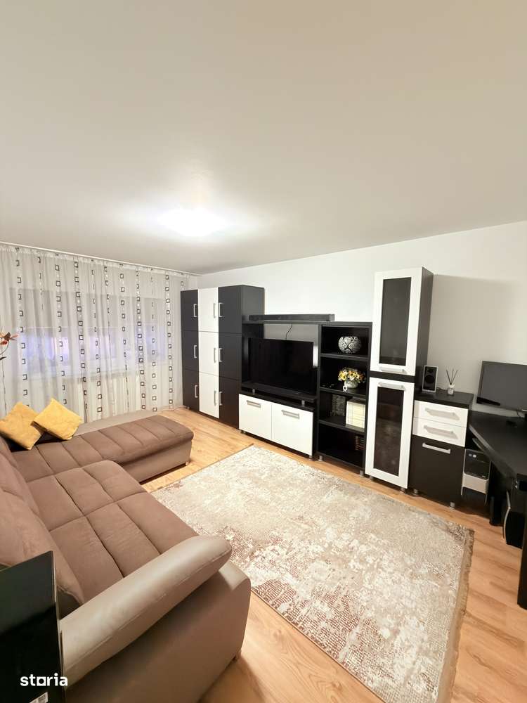 Apartament complet renovat foarte spatios Piata Mare-5