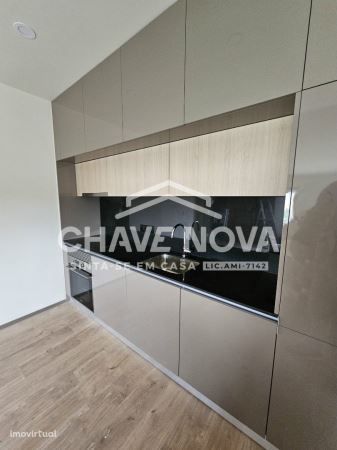 T0+1 Renovado nos Carvalhos, Vila Nova de Gaia