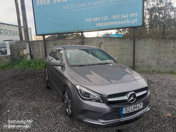 Mercedes-Benz CLA 200 - 35