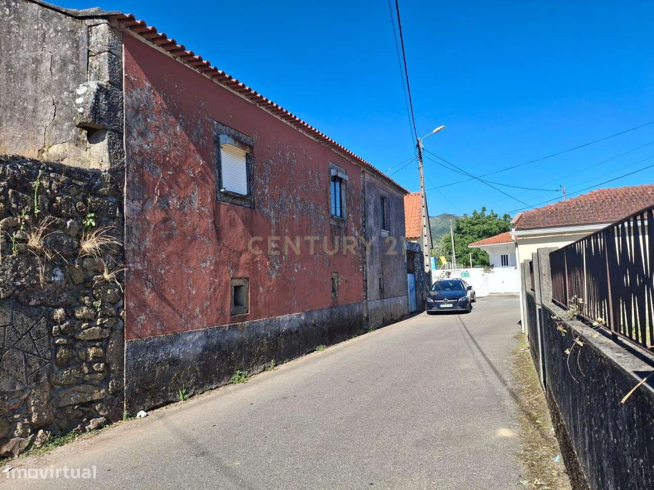 2 Moradias para Remodelação em Arão, Valença. - Grande imagem: 3/29