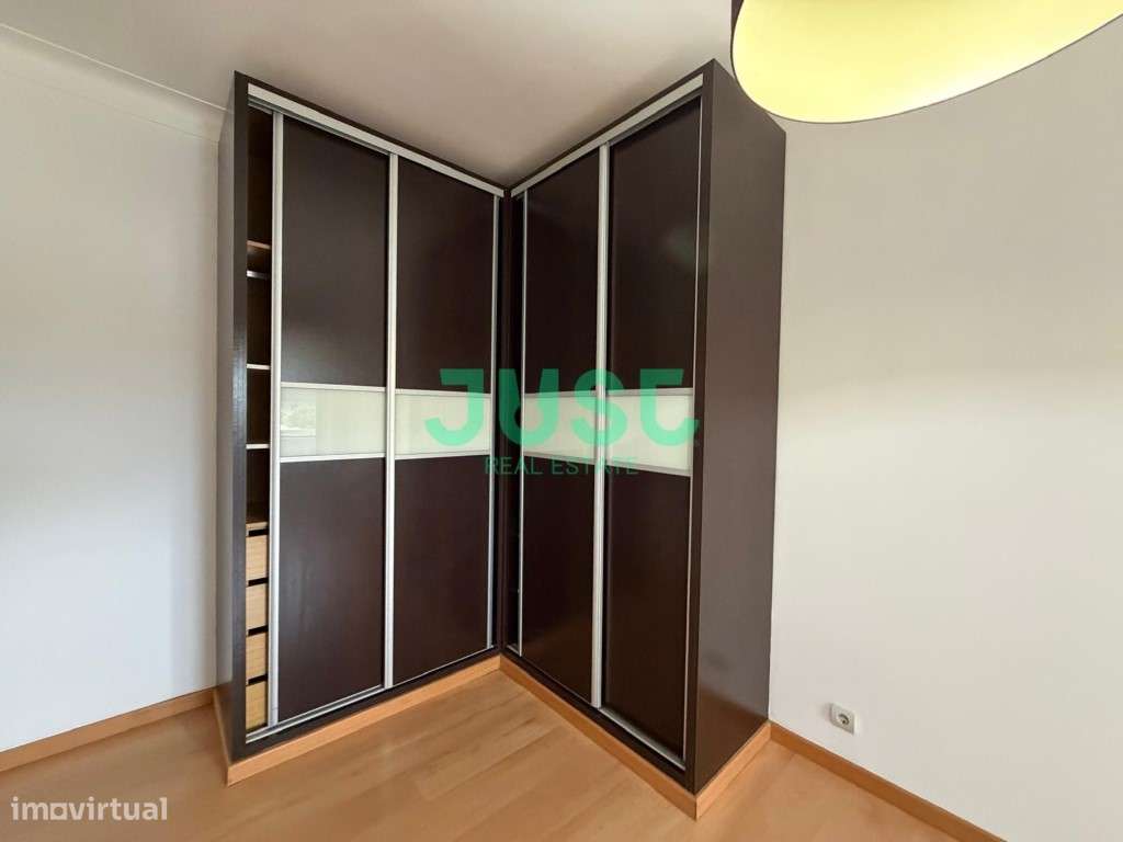 Apartamento t2+1 central em paio pires-14