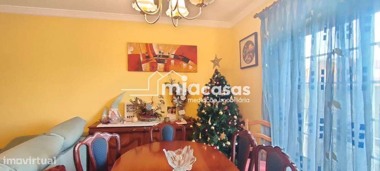 APARTAMENTO T2 - OIÃ-11