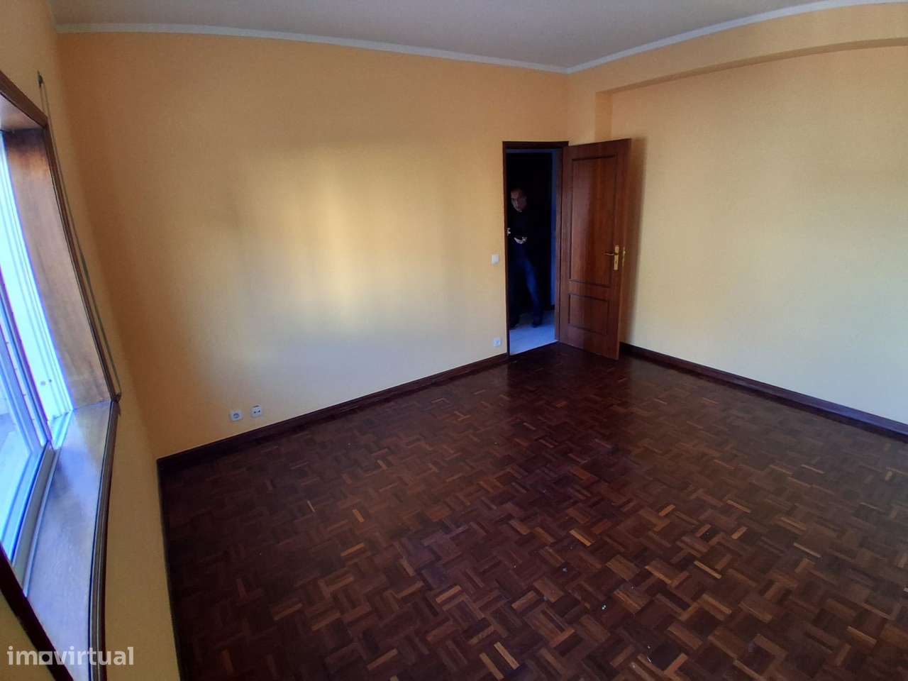 Apartamento T2 c/lugar de garagem-16