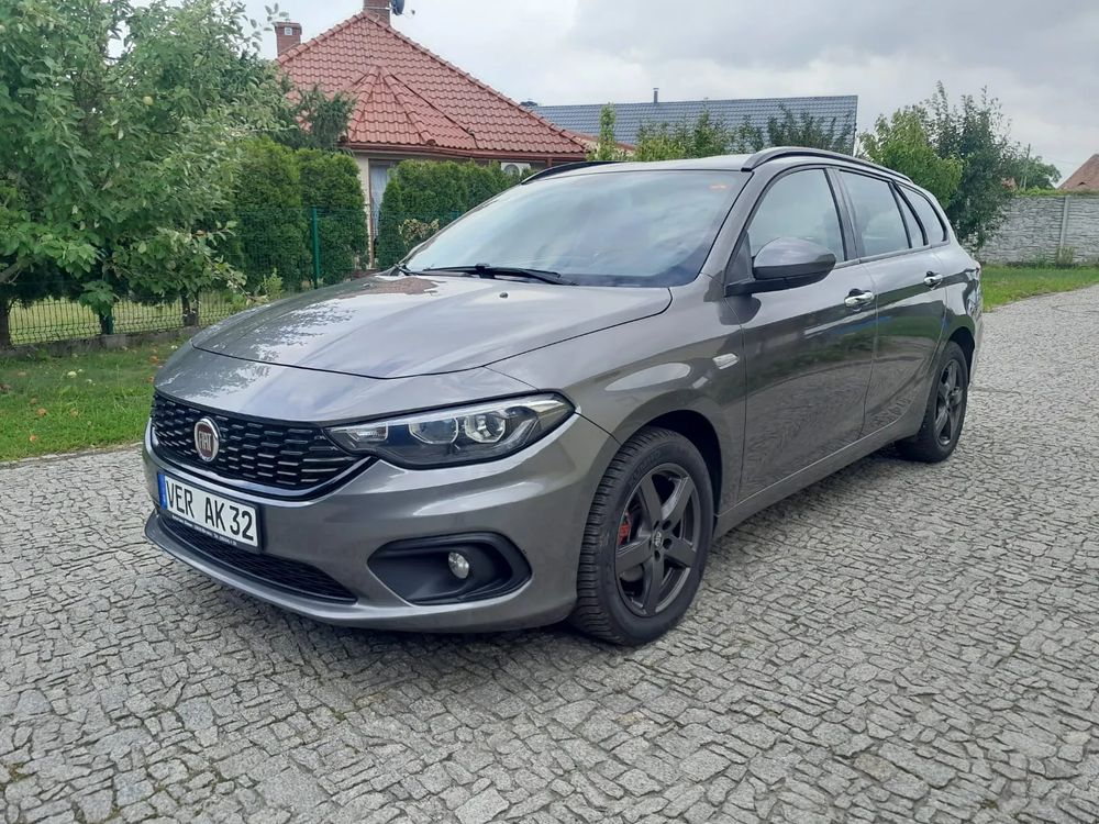 Fiat Tipo II (2016-) 1.4 T-Jet Lounge 2017