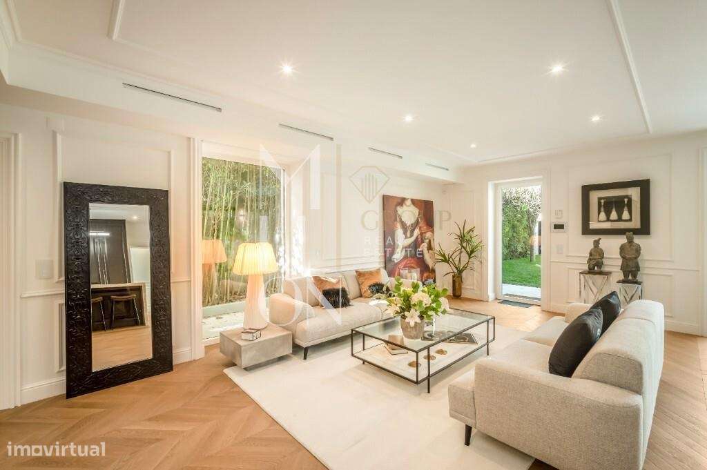 Moradia T3 +1 no centro de Cascais com piscina - Grande imagem: 3/60