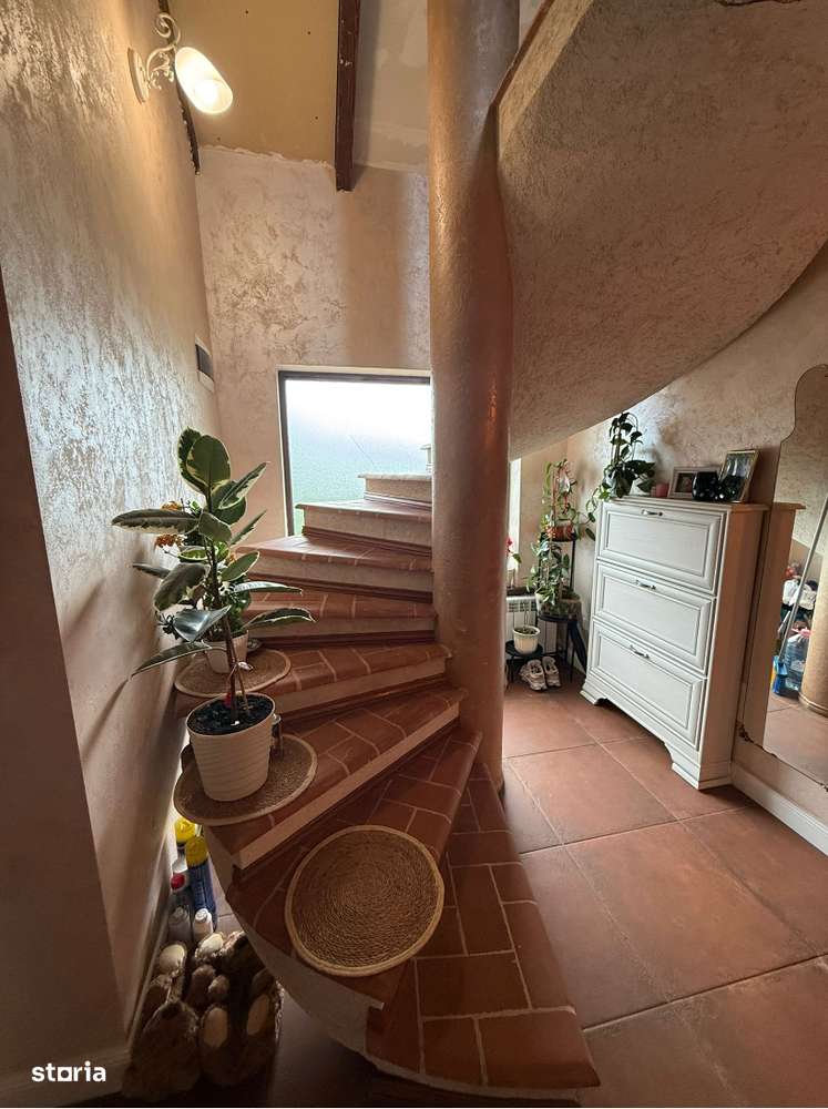 Casă nouă de vânzare, 3 camere, curte mare-8