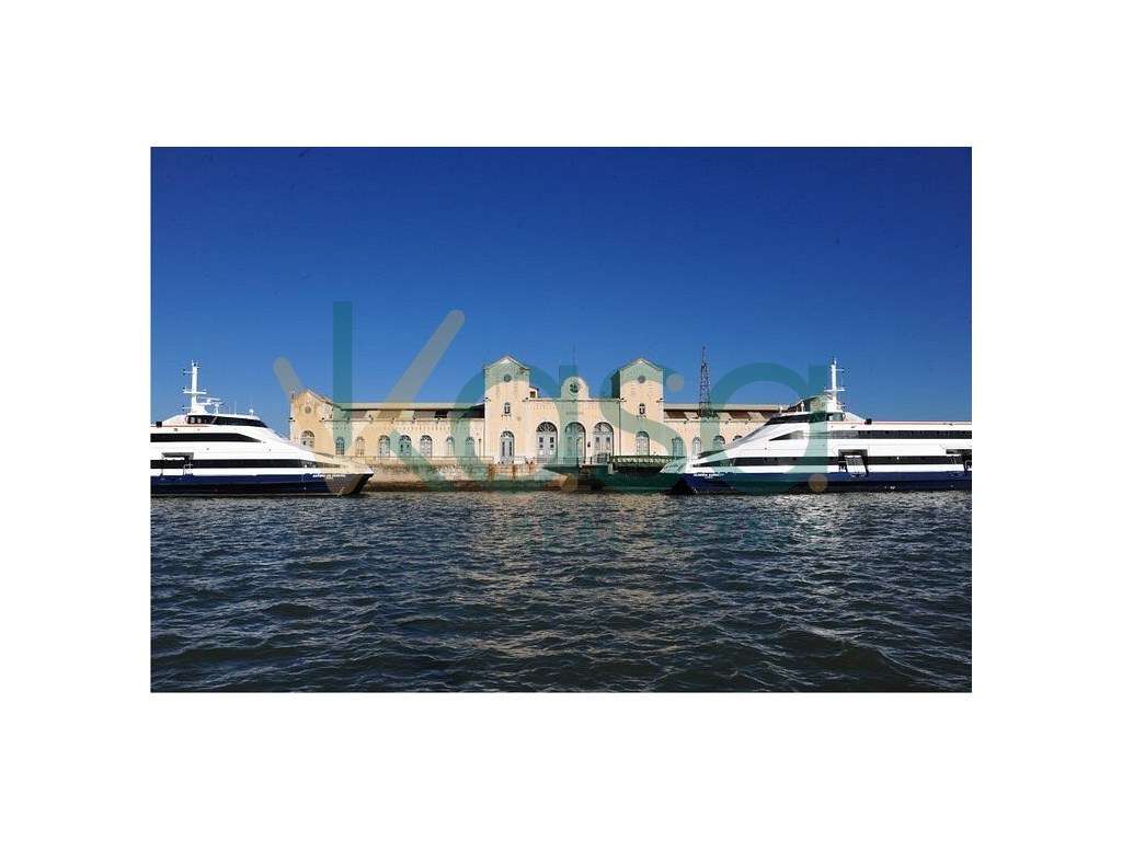 Apartamento T3 Novo no Barreiro - Vista Rio Tejo-16