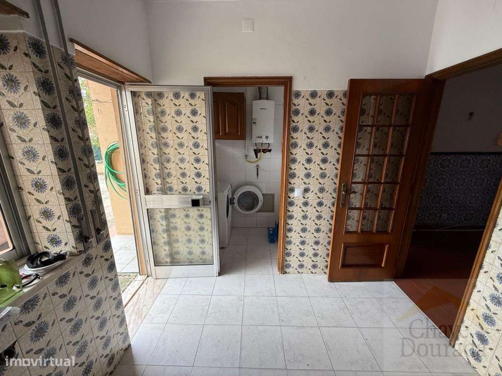 Apartamento T3 com arrumo - Bencanta - Grande imagem: 3/22