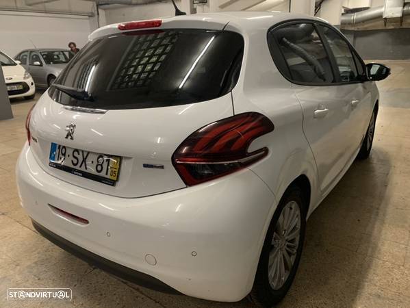 Peugeot 208 1.2 PureTech Style - 4