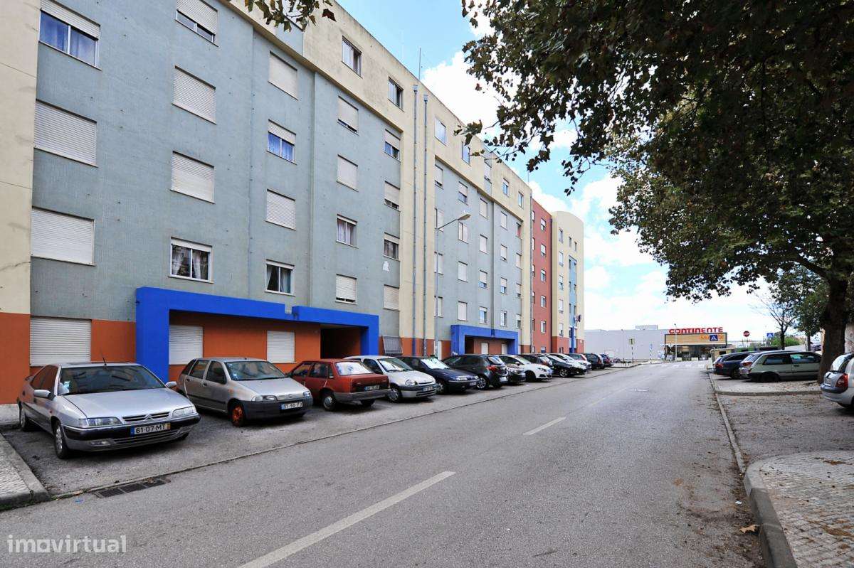 Quarto - localizado em Almada Lisbon - Grande imagem: 5/7